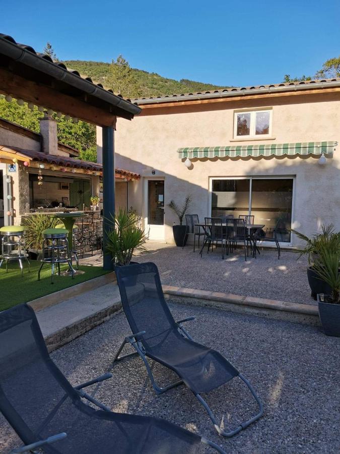 Chambre Familiale "Le Pecher" Saillans  Εξωτερικό φωτογραφία