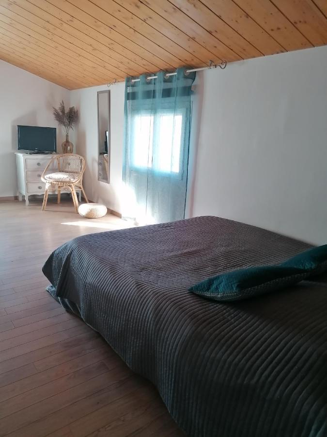 Chambre Familiale "Le Pecher" Saillans  Εξωτερικό φωτογραφία